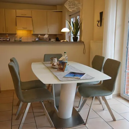 Hébergement de vacances Inselblume 64 - Ruhige In Hafennaehe Mit Garten