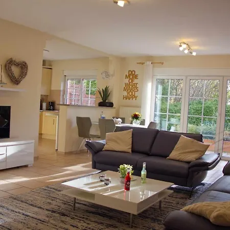 Inselblume 64 - Ruhige In Hafennaehe Mit Garten *