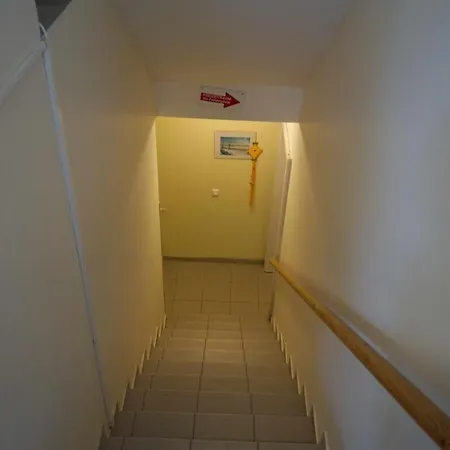 Inselblume 64 - Ruhige In Hafennaehe Mit Garten Hébergement de vacances Neue Tiefe Fehmarn