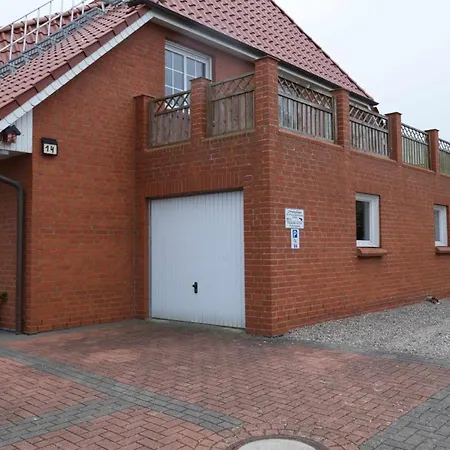 Inselblume 64 - Ruhige In Hafennaehe Mit Garten Hébergement de vacances